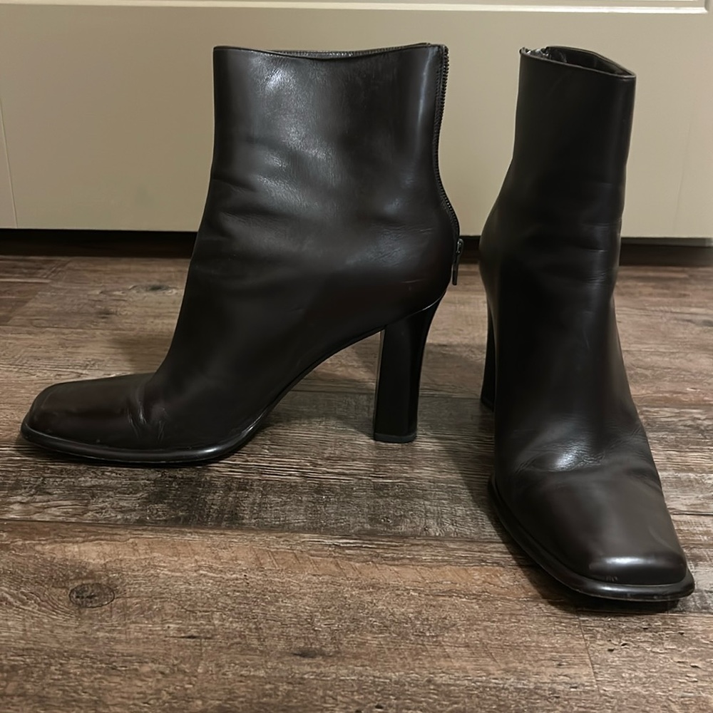 Brown short boots